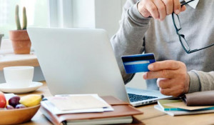 10 Tips to help you manage your credit cards like a pro